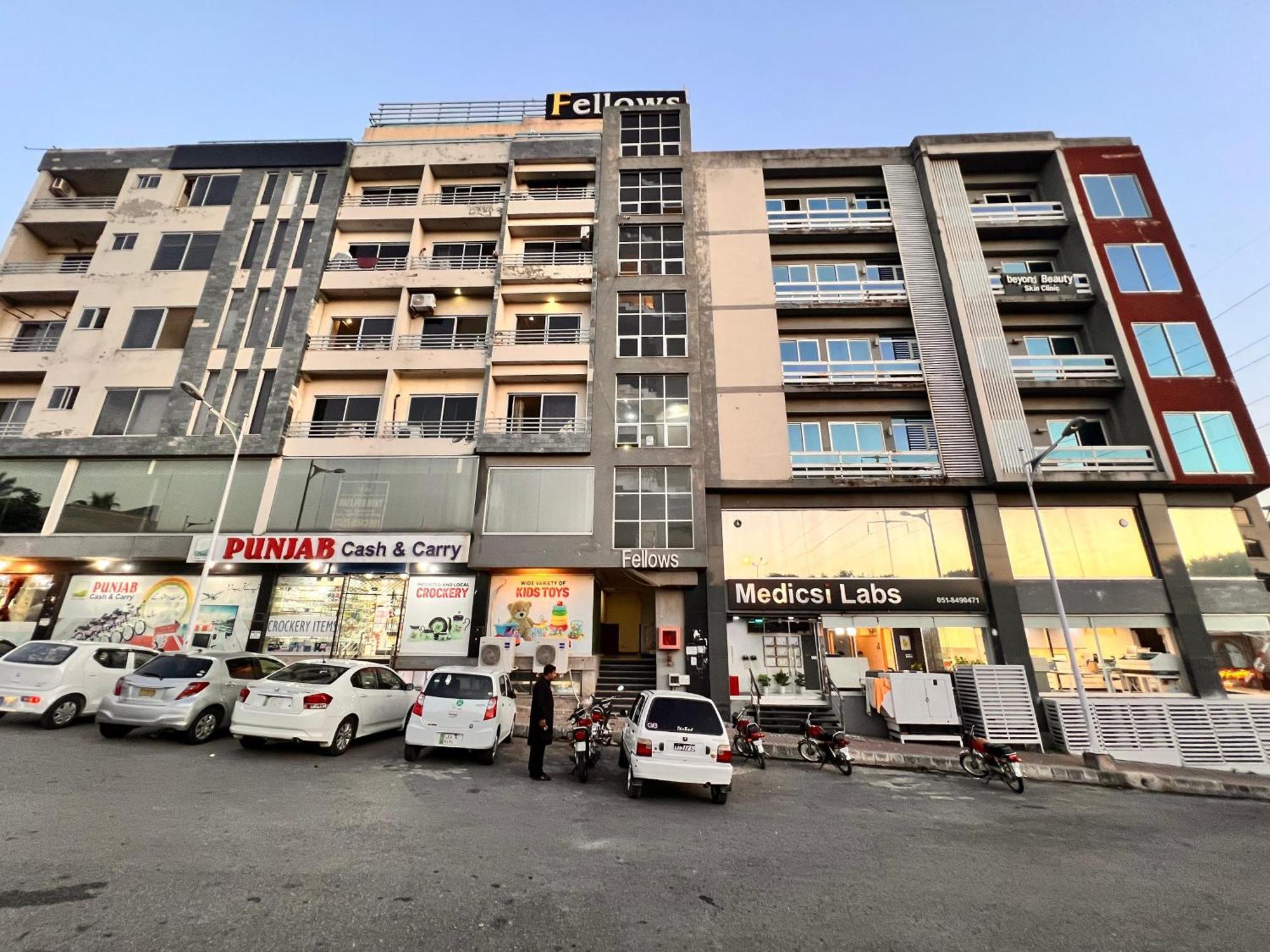 Comfortable Rental Apartments In Bahria Town Rawalpindi Exterior foto