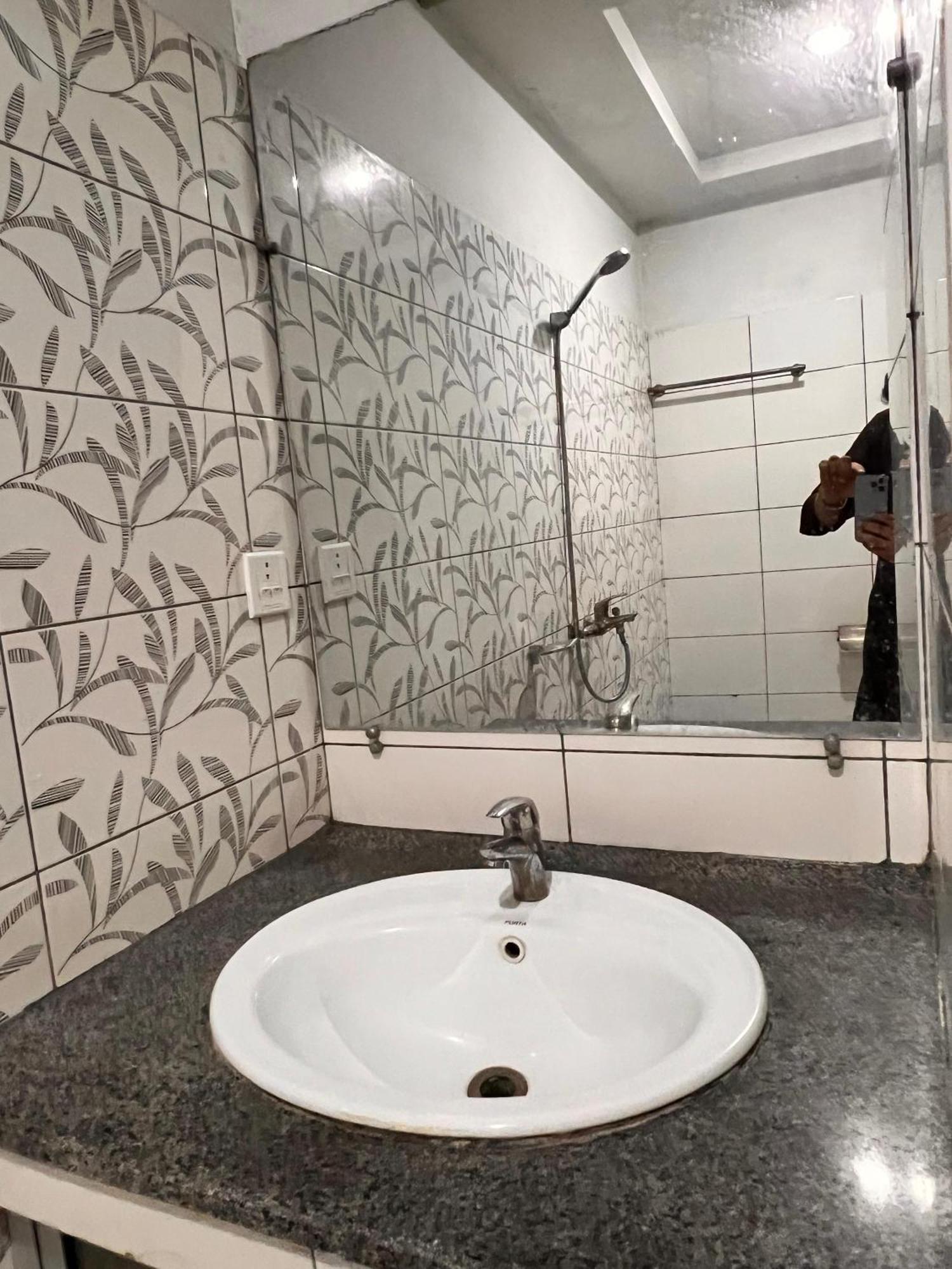 Comfortable Rental Apartments In Bahria Town Rawalpindi Exterior foto